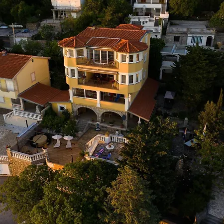 Apartment Monte Mare *