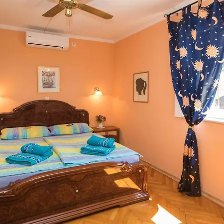 Apartment Monte Mare *